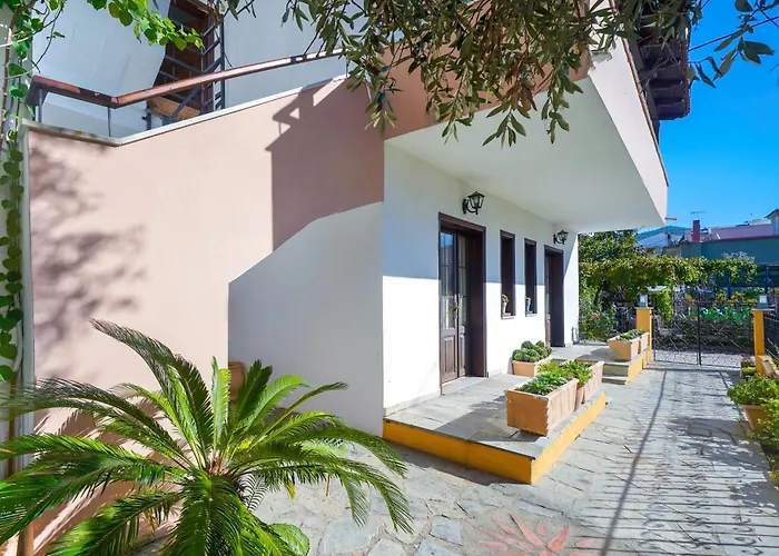 Penelopi Apartments