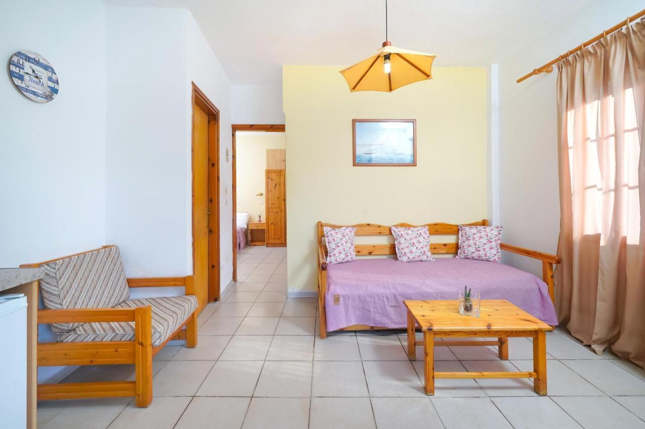 Penelopi Apartment *